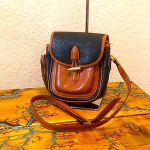 🦆 Vintage Dooney & Bourke Leather Crossbody